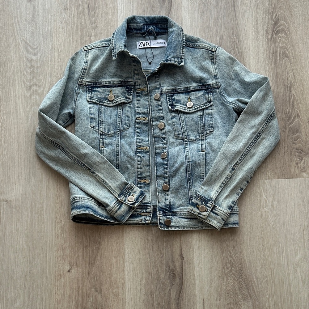 Zara Light Blue Denim Jacket with Metal Buttons